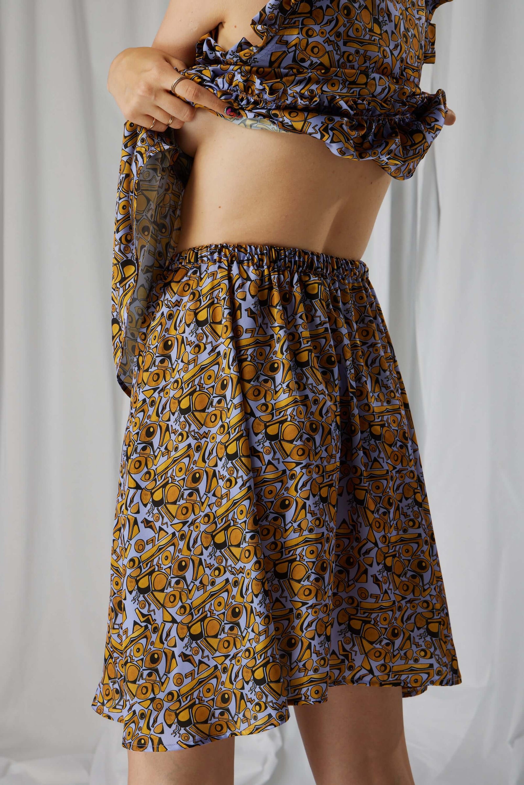 Serena skirt in Art Deco Factory print
