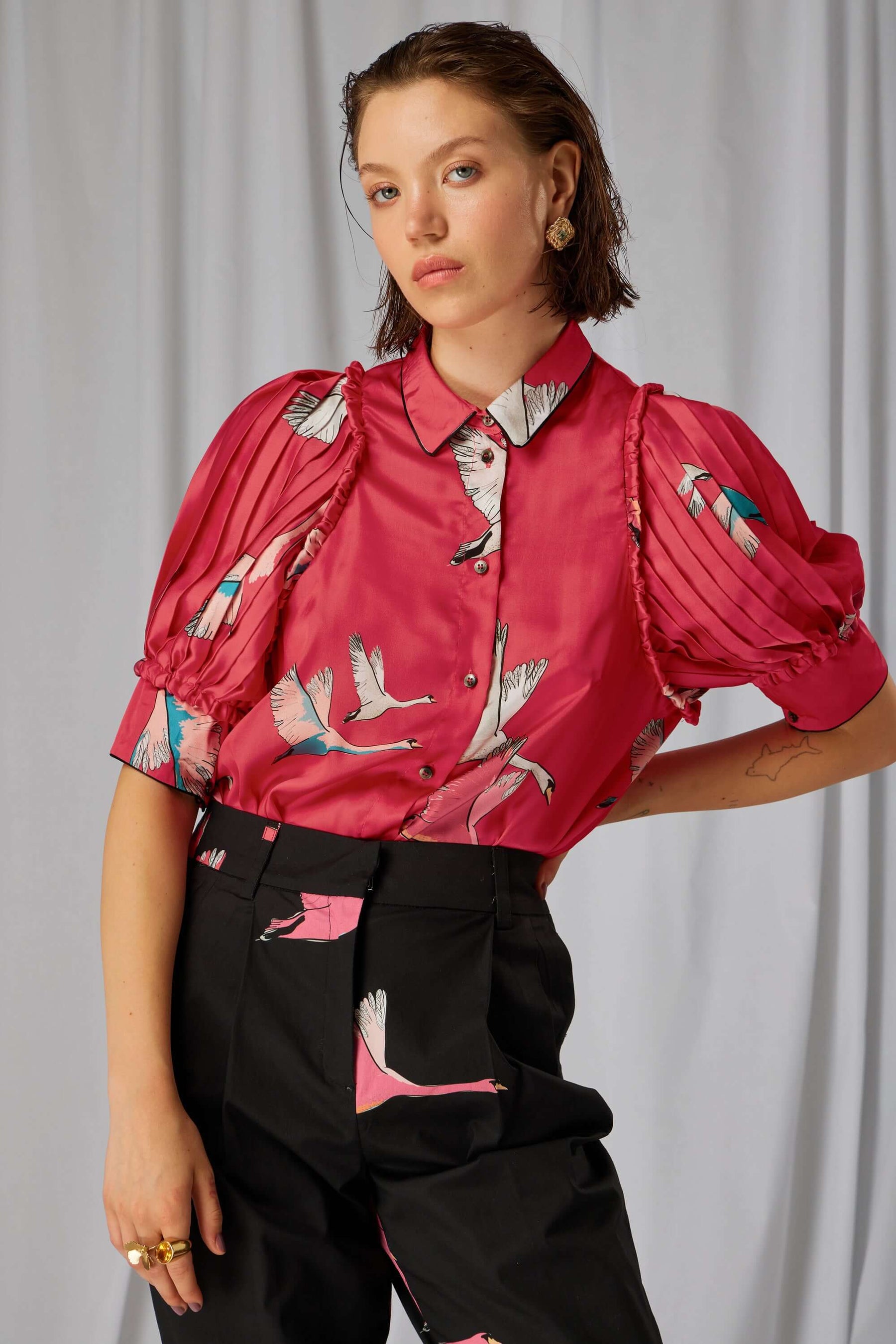 Lex shirt in pink Swan print