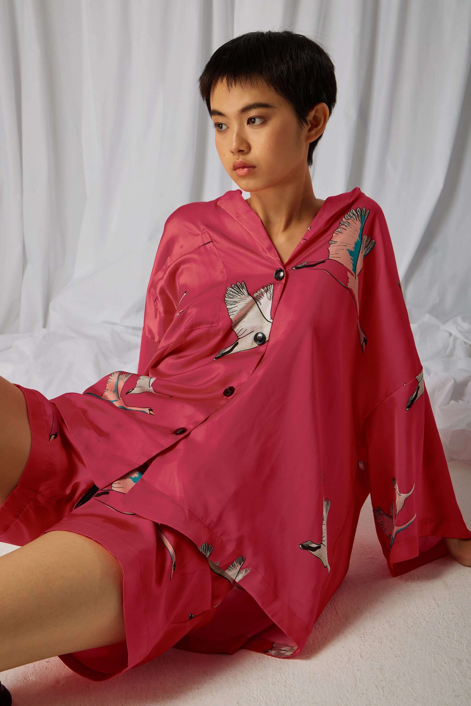 Pyjama Eilish in pink Swan print