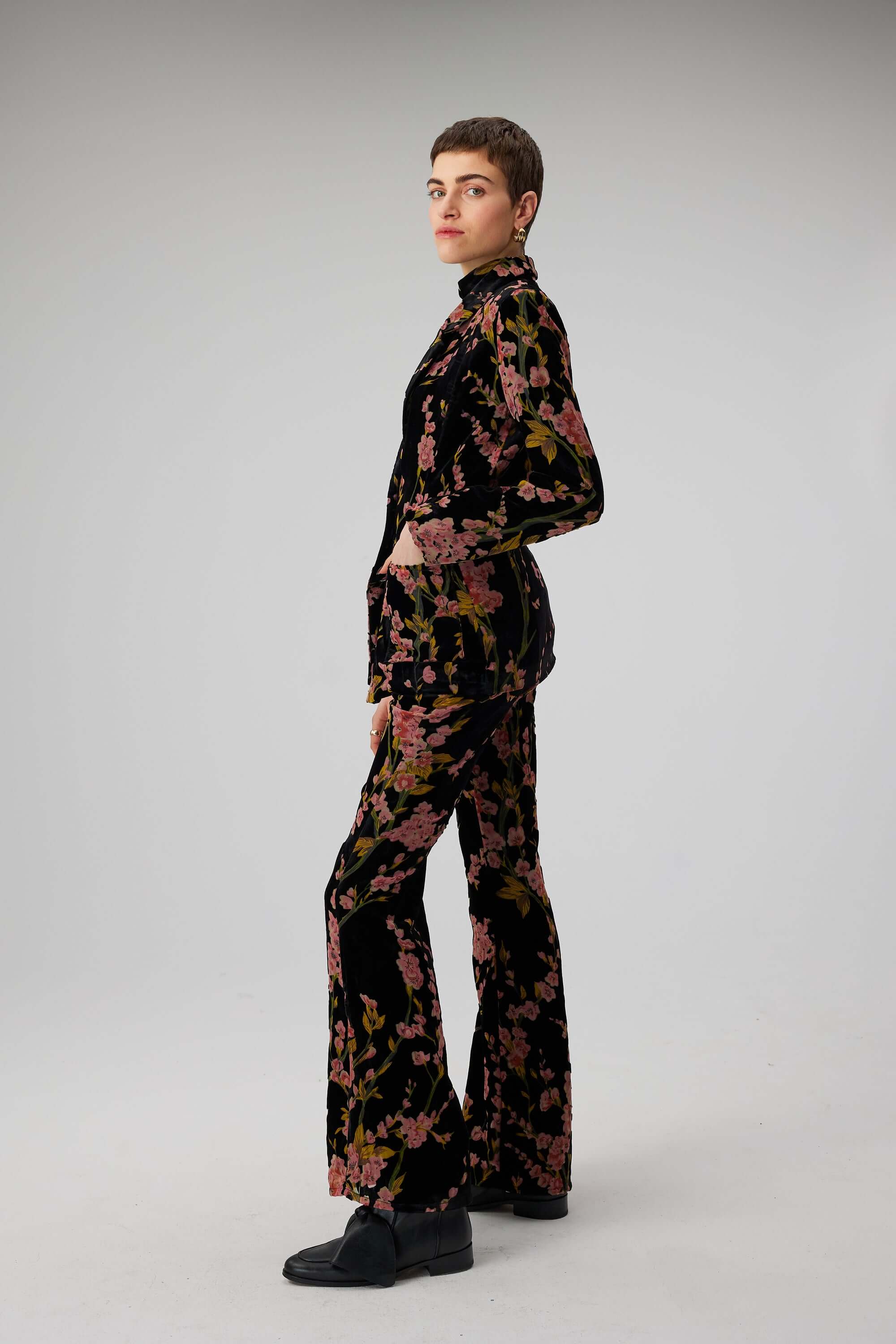 Sonny Crockett blazer in velvet Blossom