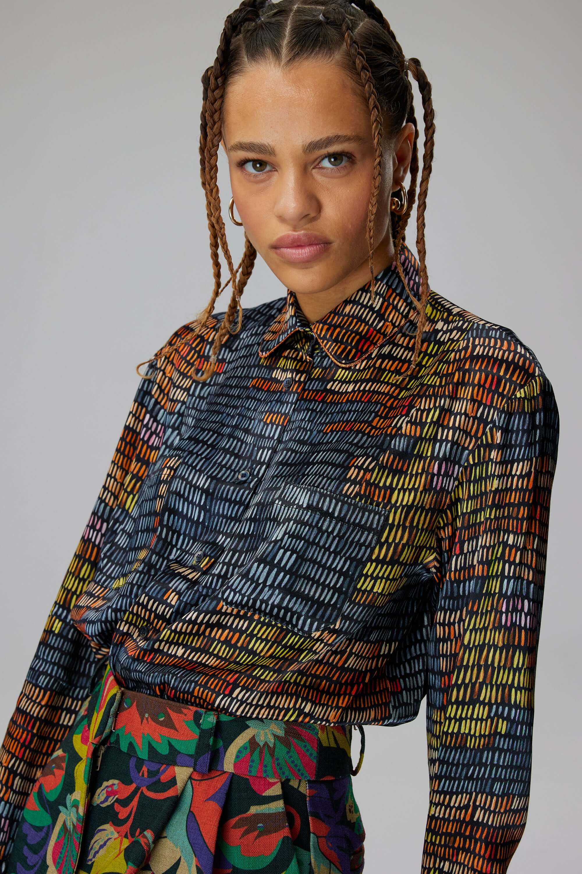 Dori shirt in Dark and Stormy print