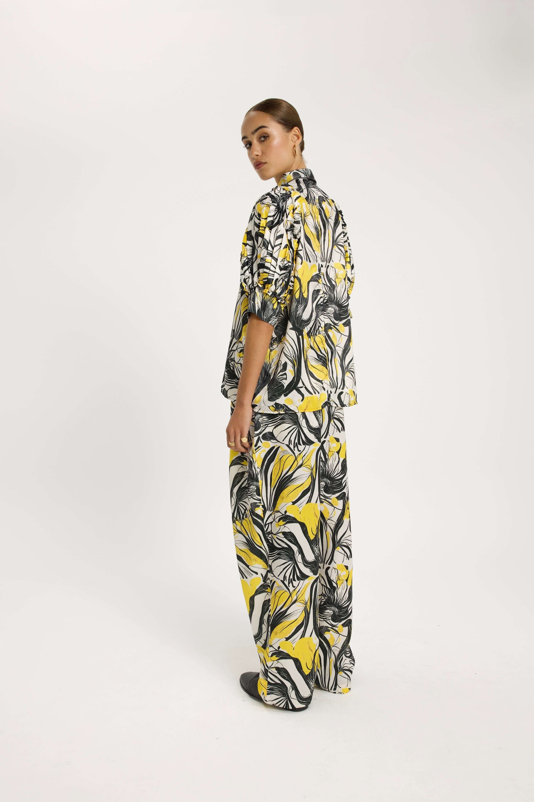 Pleated Lex shirt in Seaweed In Motion print
