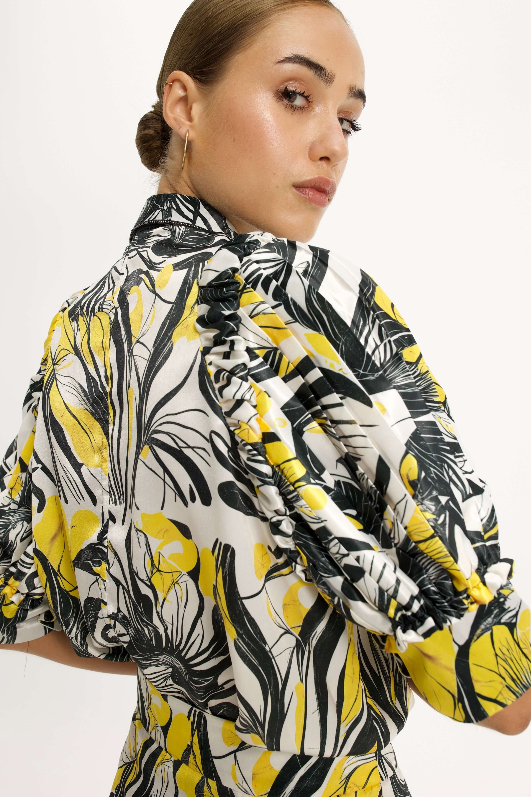 Pleated Lex shirt in Seaweed In Motion print