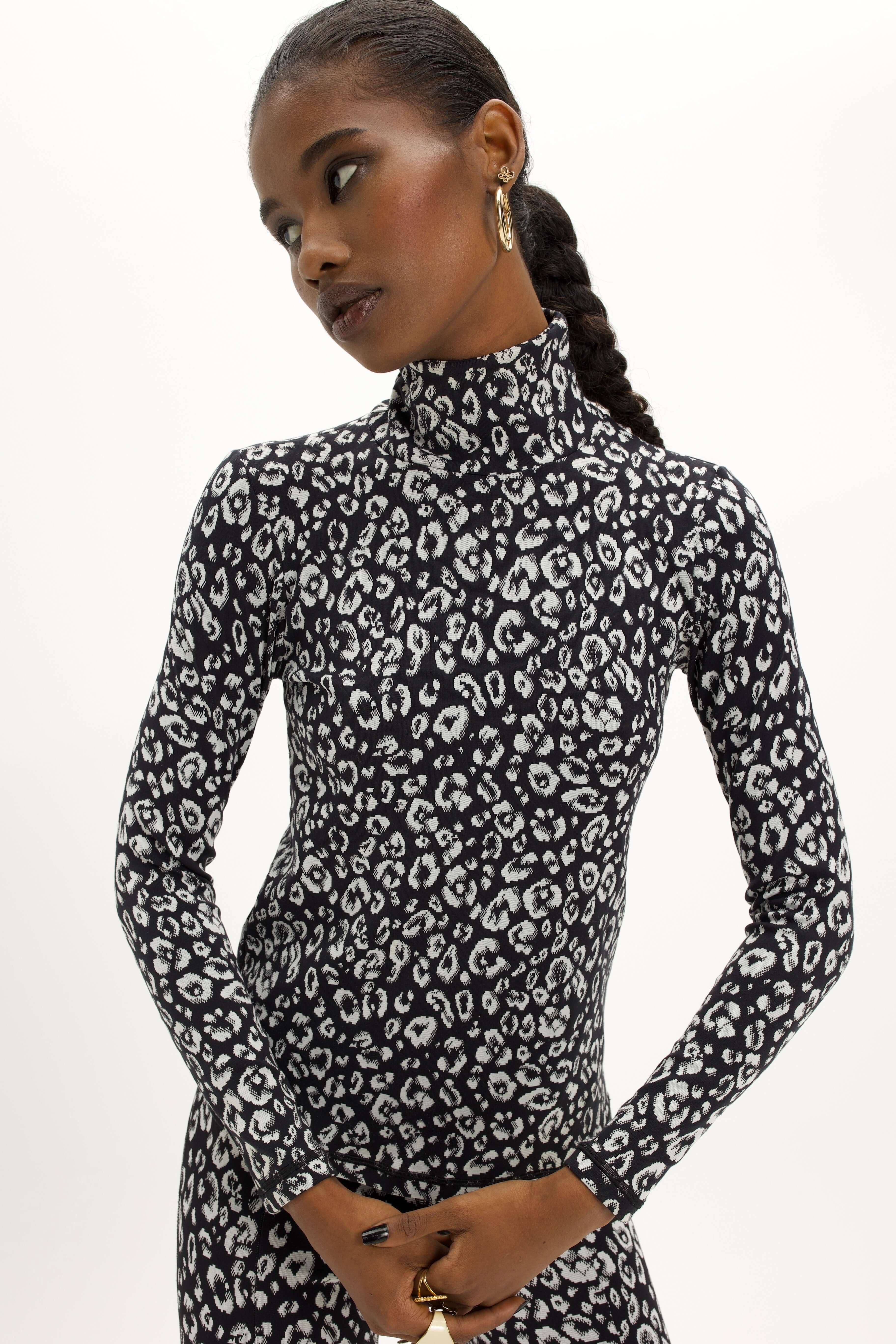 Sous-pull Socco en jersey Léopard noir et blanc