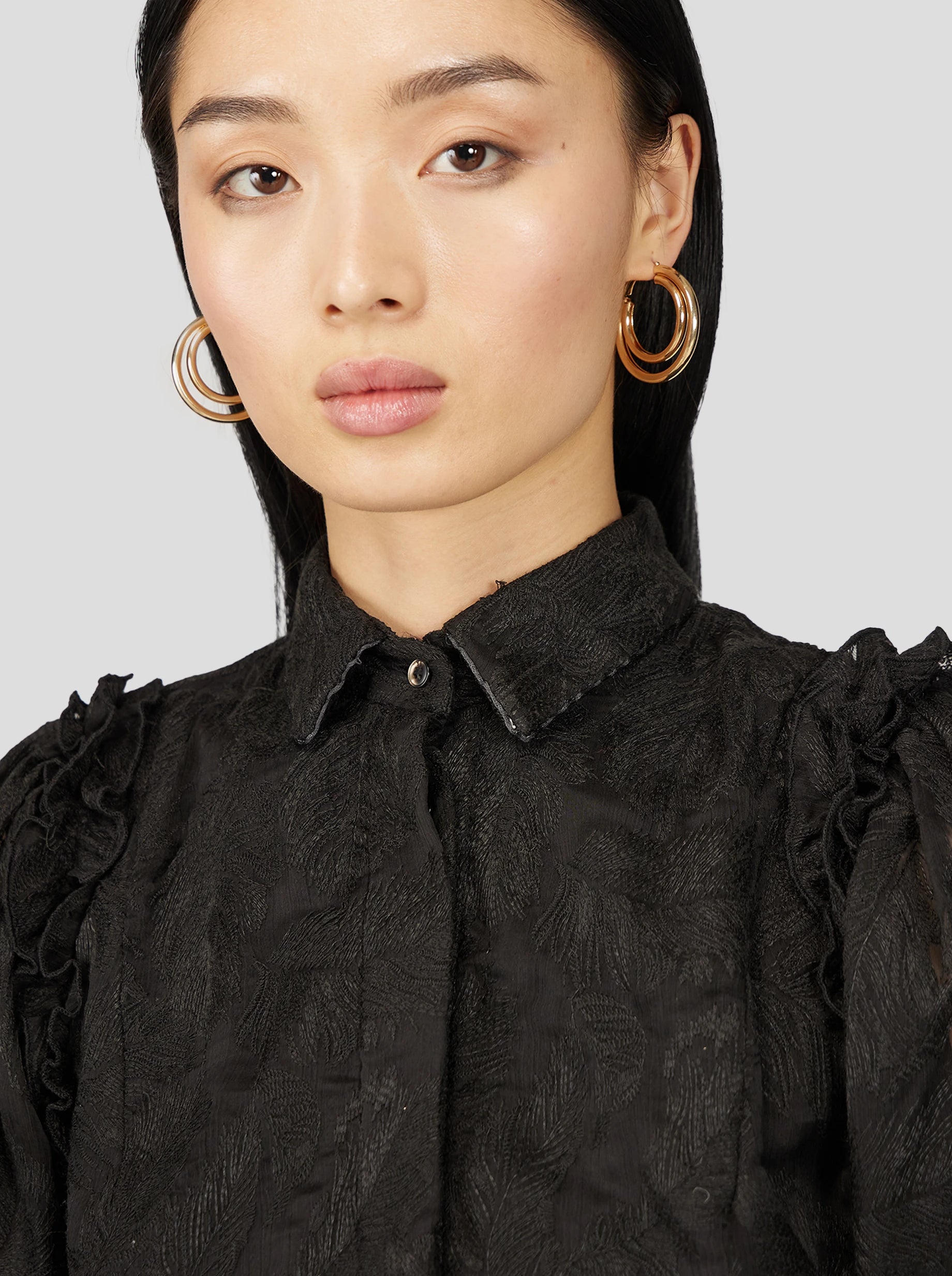 Imogene Shirt in Onyx Embroidered Veil