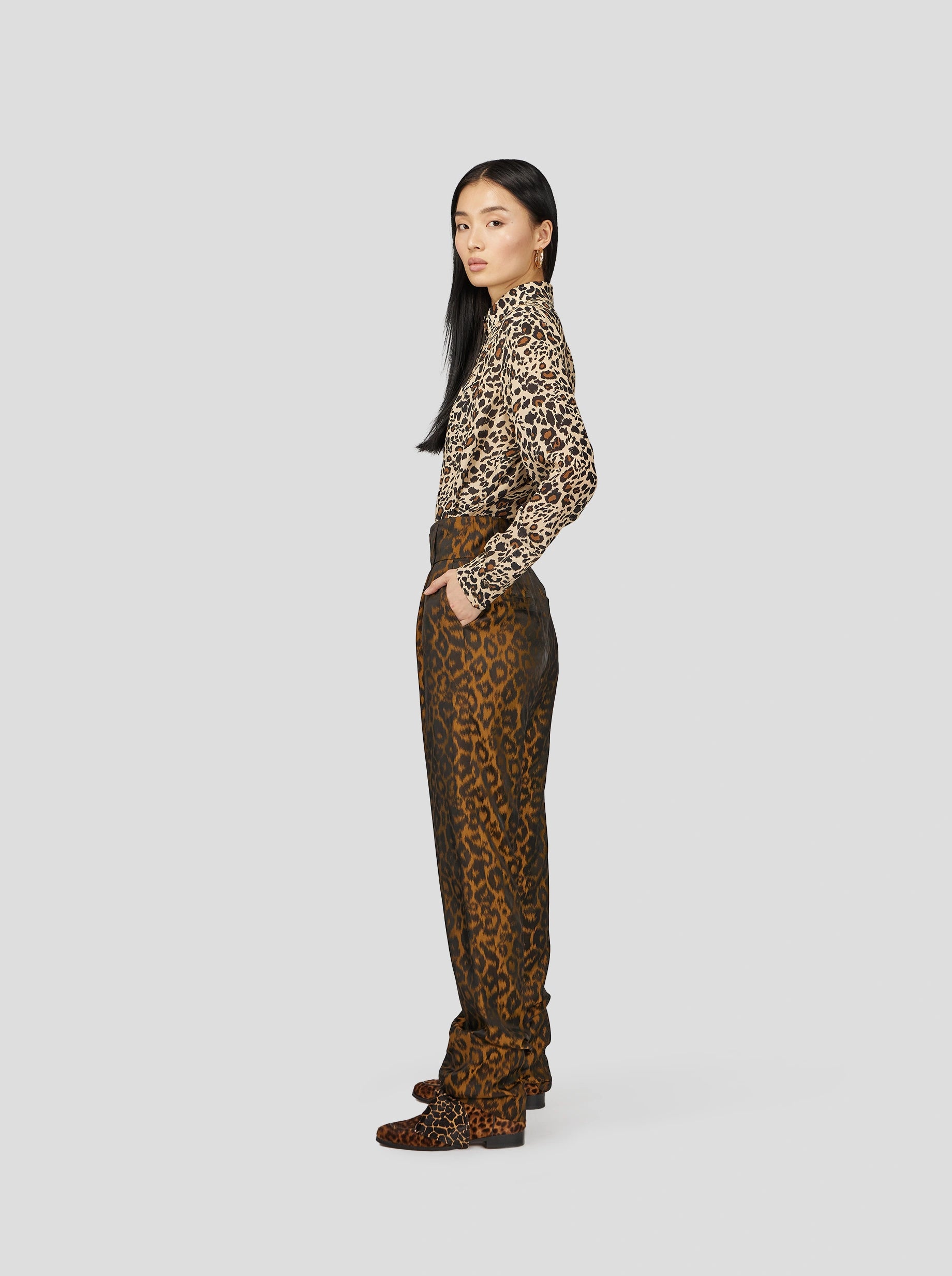 CHEMISE DORI EN IMPRIMÉ LEOPARD SOYEUX