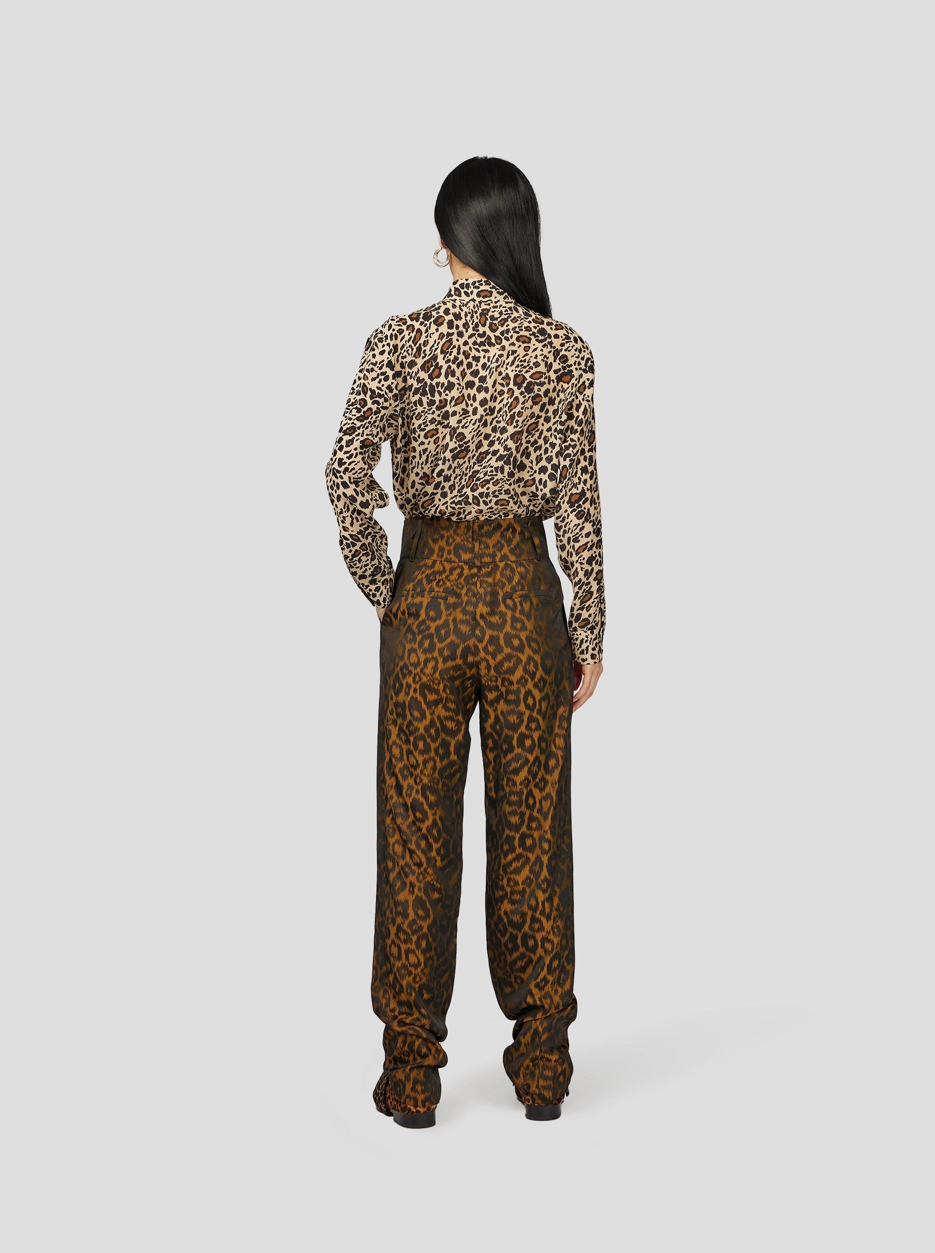 CHEMISE DORI EN IMPRIMÉ LEOPARD SOYEUX