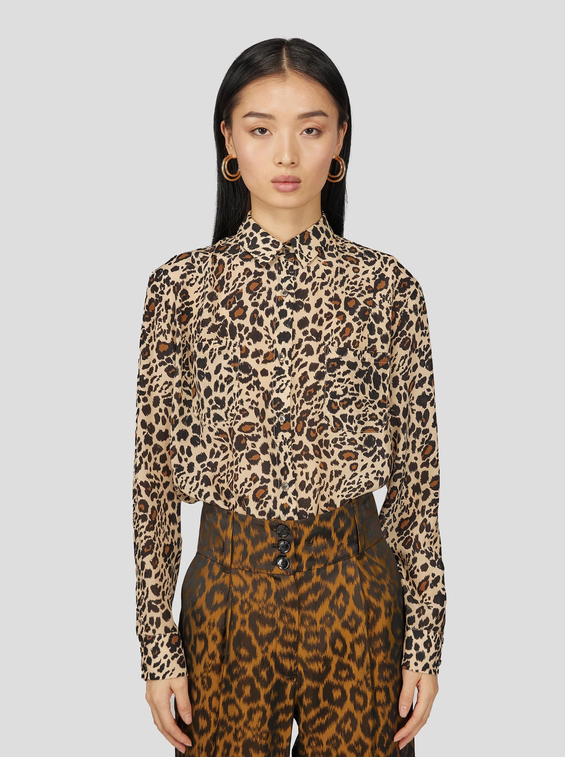 CHEMISE DORI EN IMPRIMÉ LEOPARD SOYEUX