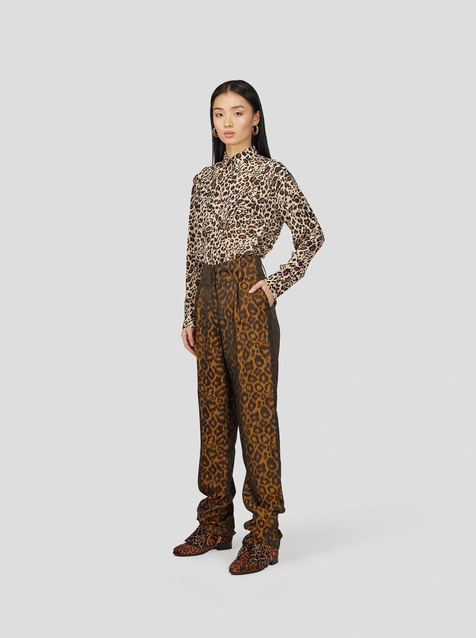 Dori Shirt in Silky Leopard Print