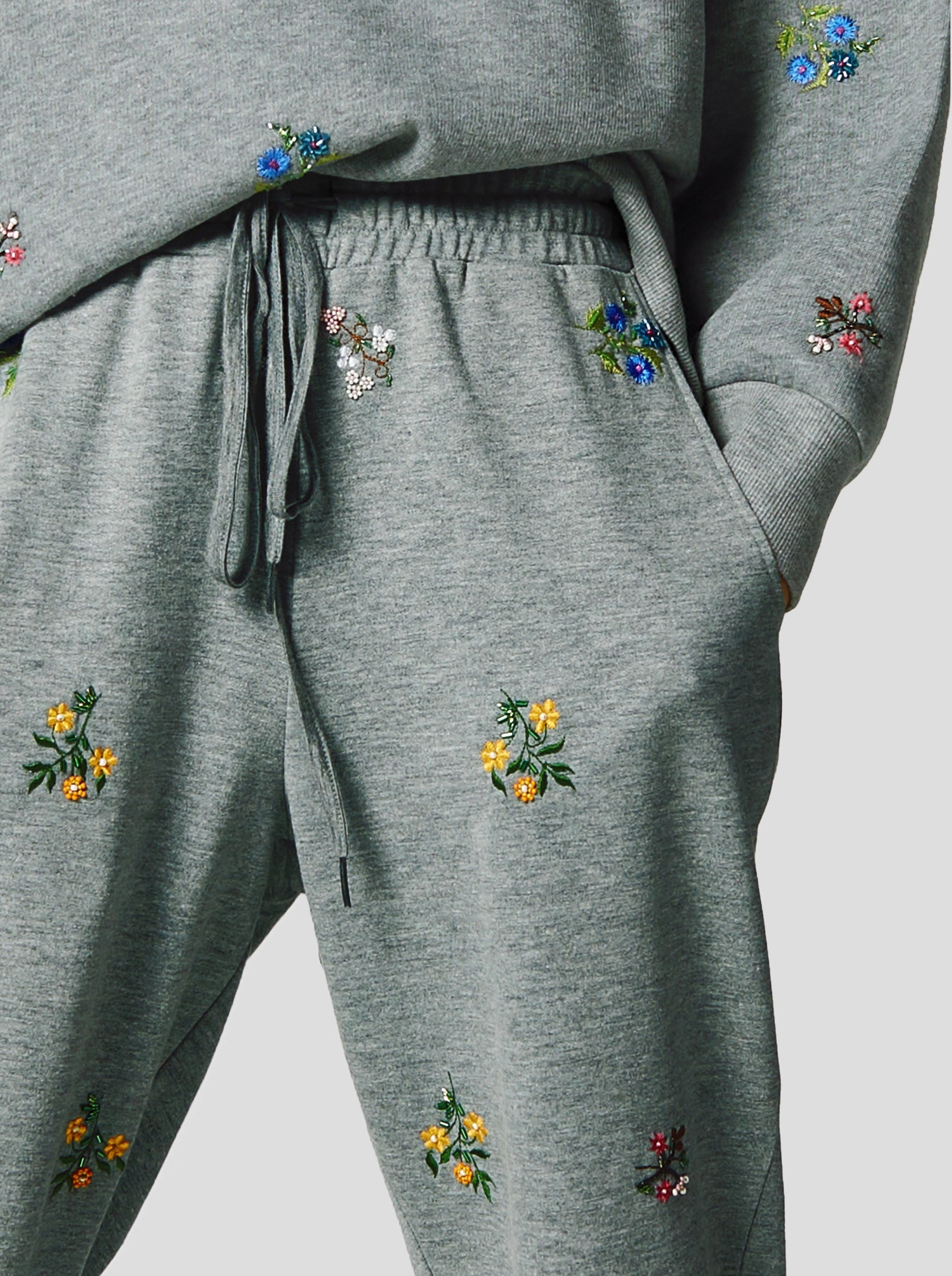 Kiara pants in grey beaded embroideried fleece