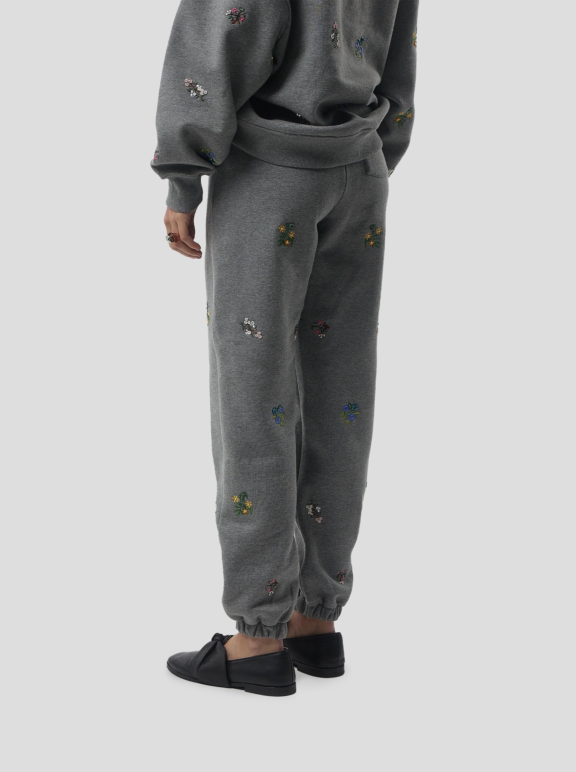 Kiara pants in grey beaded embroideried fleece