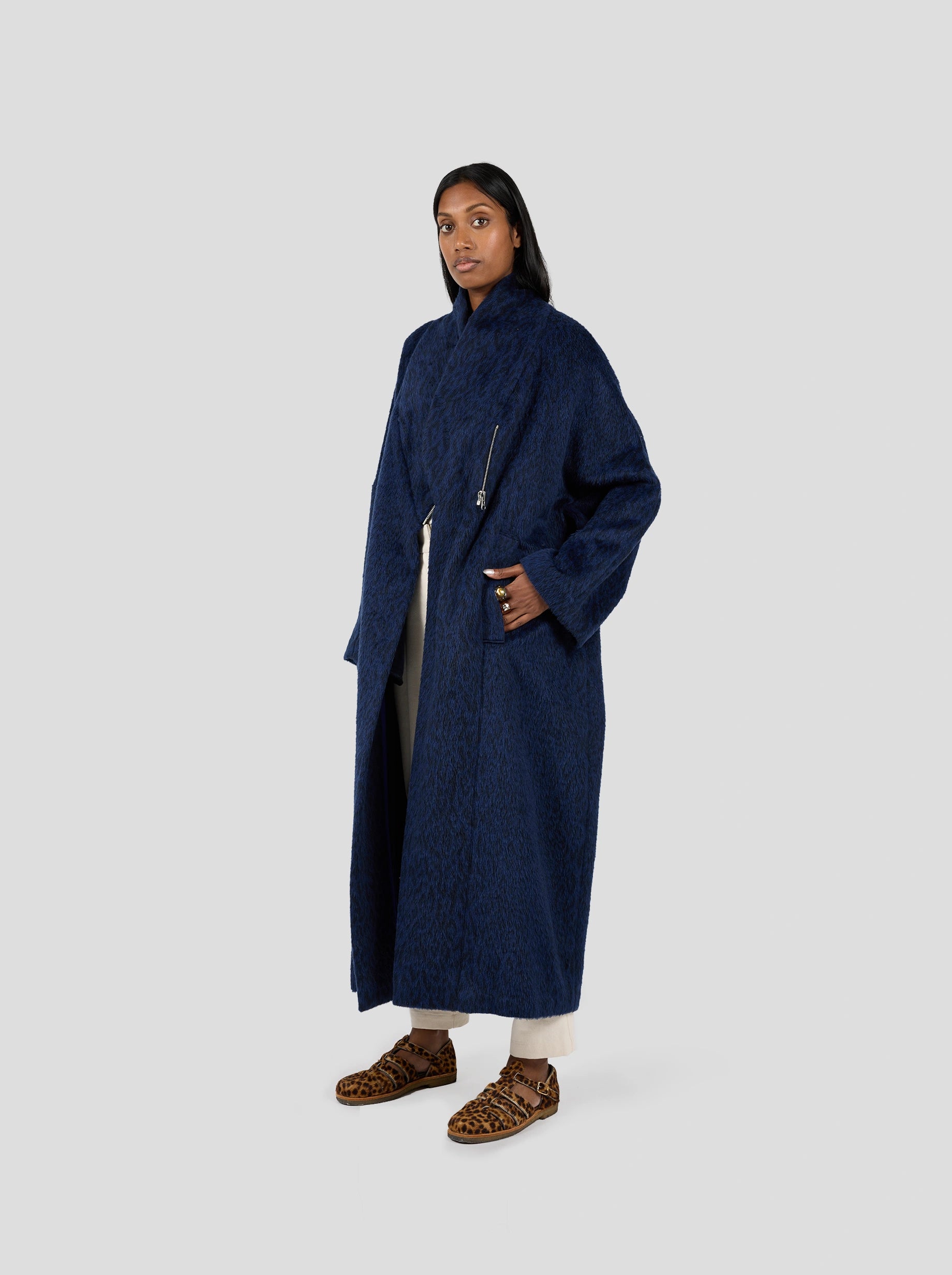 Eren coat in blue woolen Leopard print