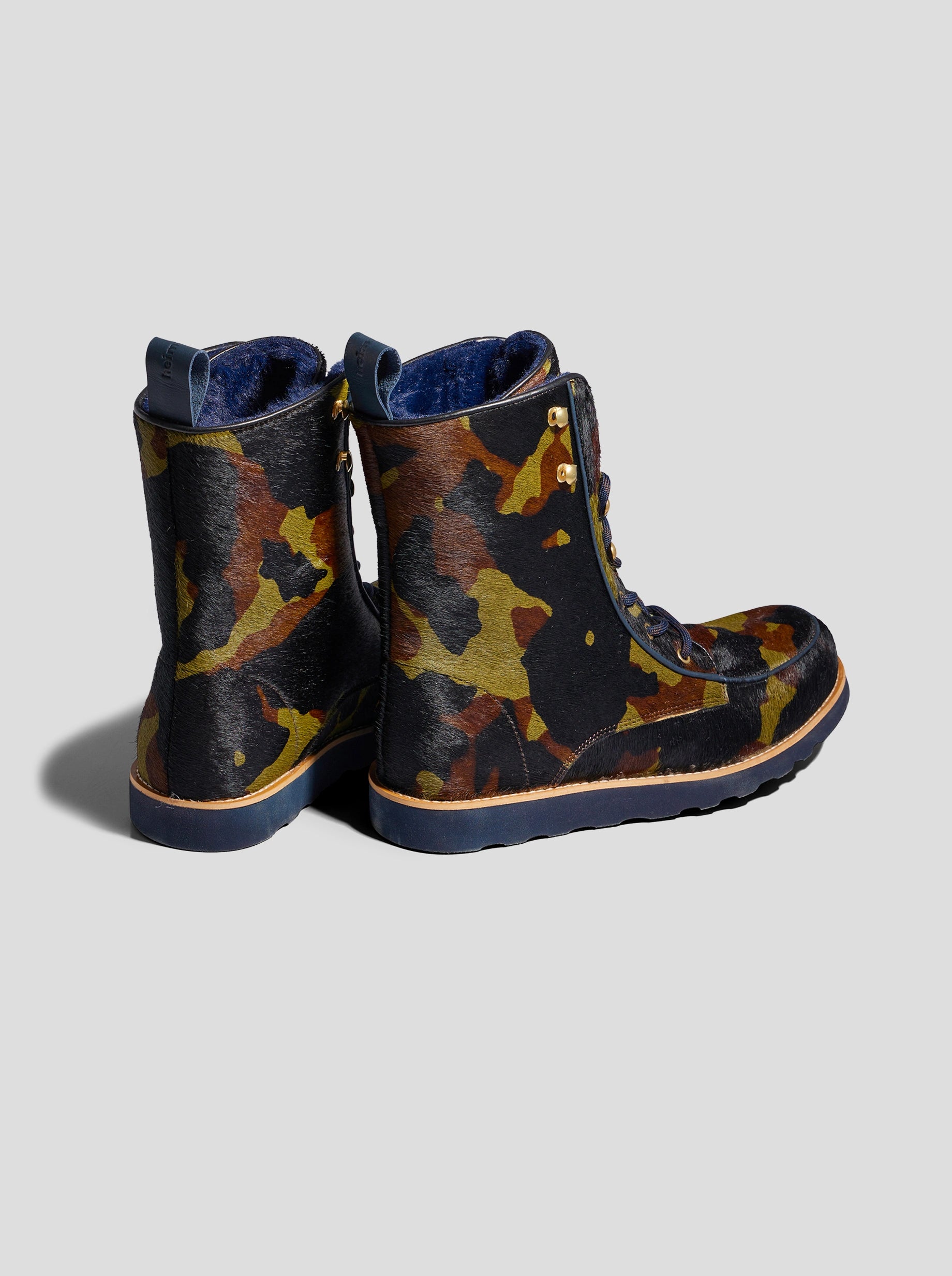 Mountain boots in Camouflage printed leather