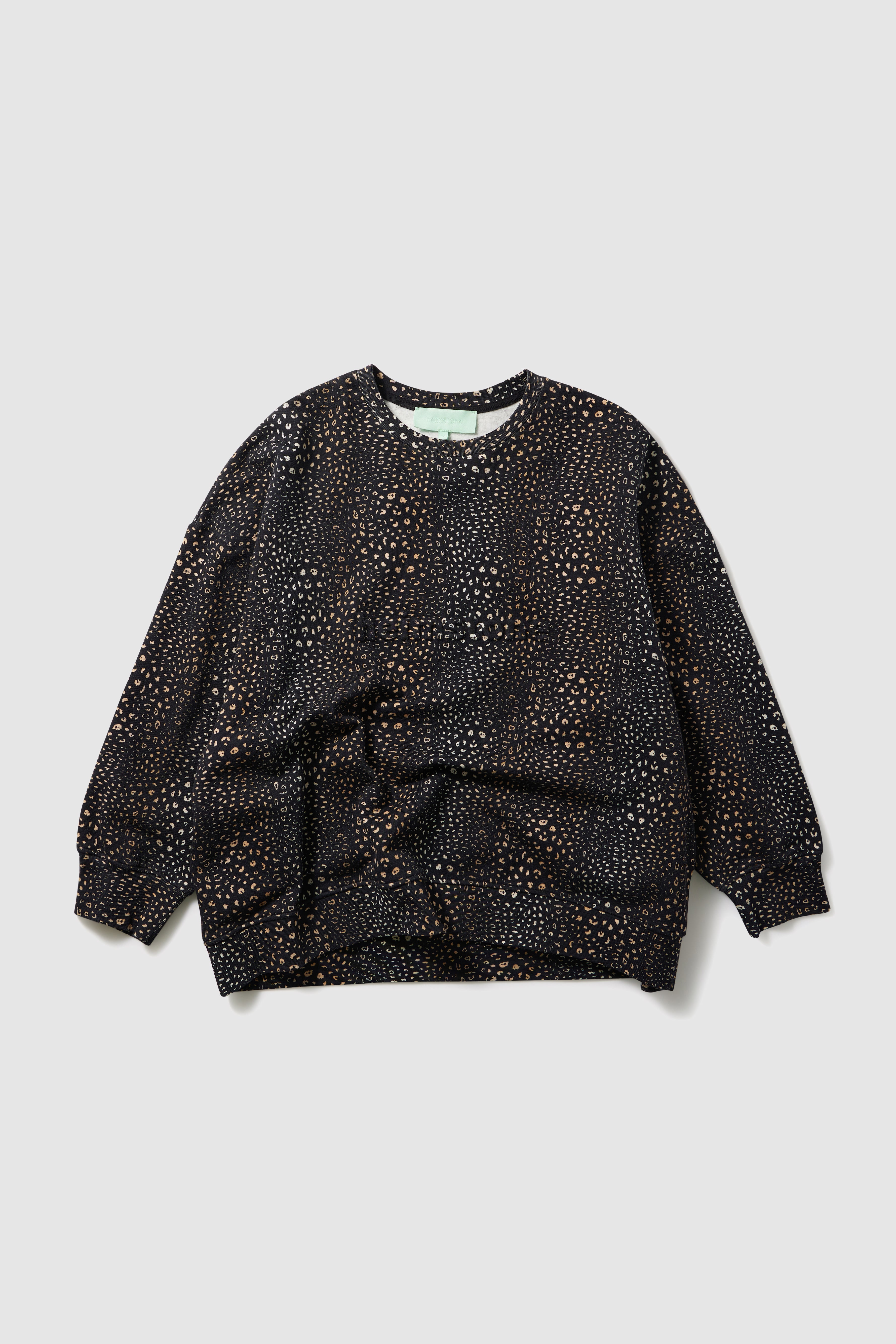 Harlem Jumper in black Leopard printed fleece