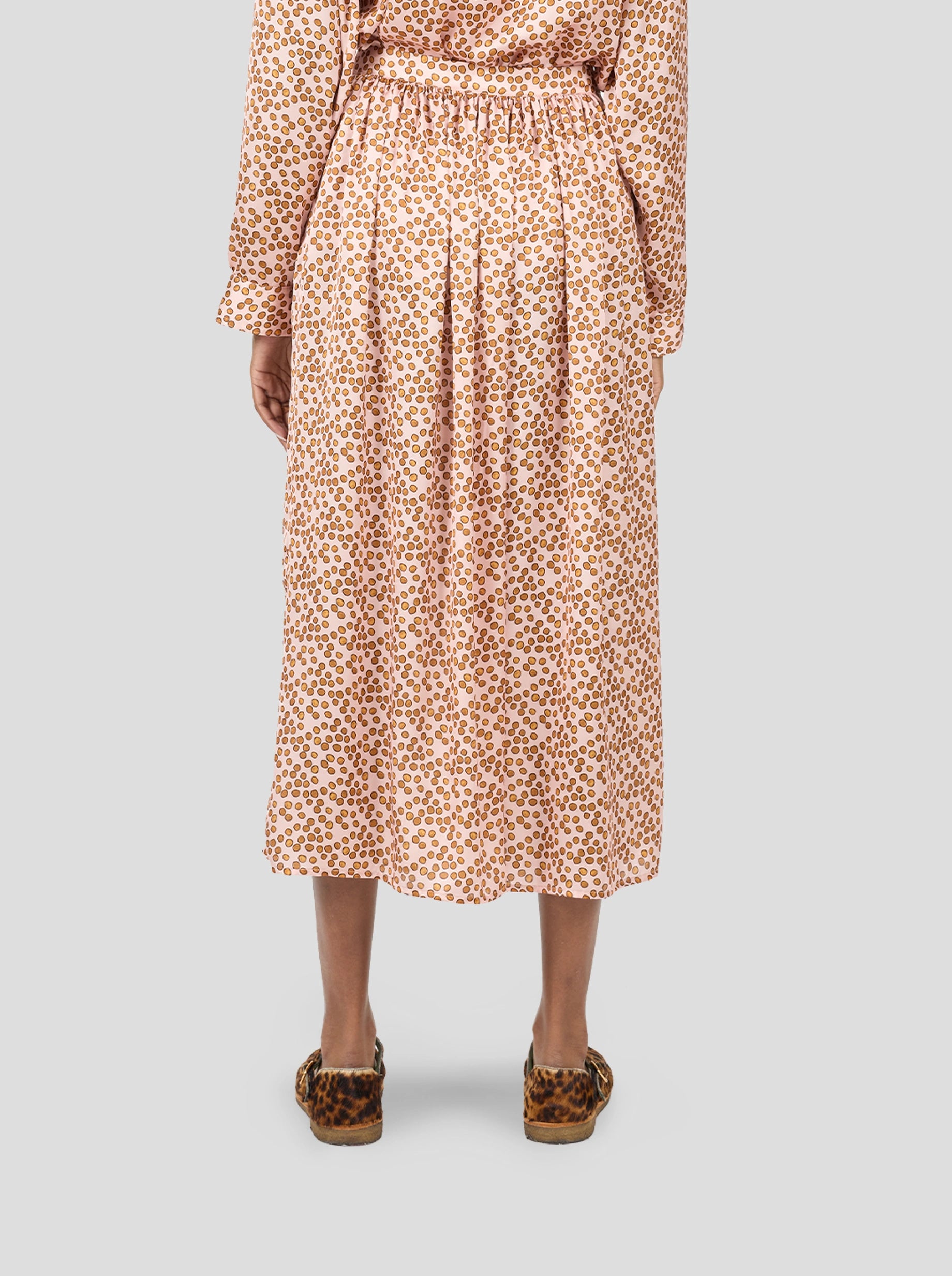 ORSO LONG SKIRT IN POWDER MESSY DOTS PRINT