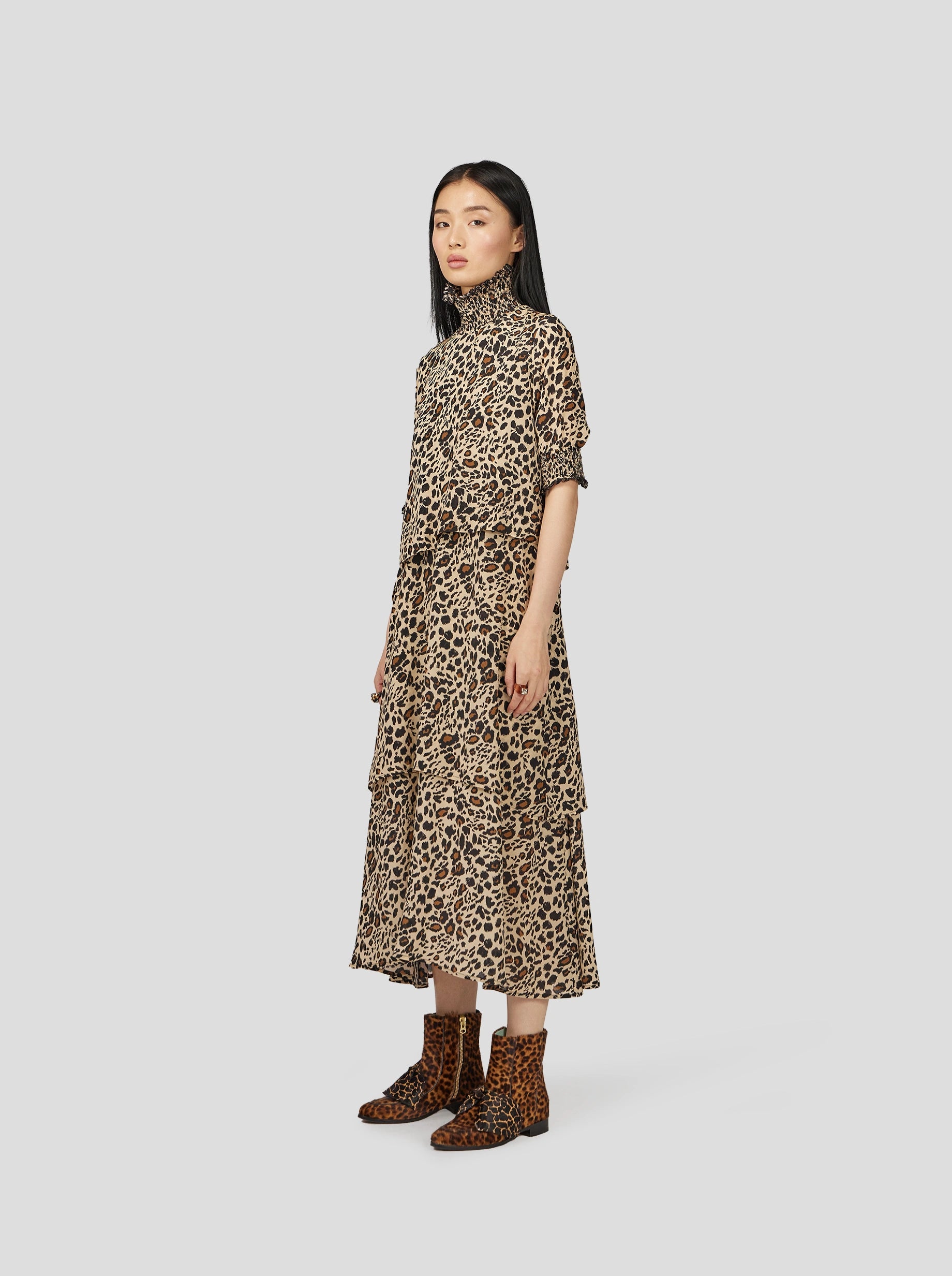 DRIES DRESS IN SILKY LEOPARD PRINT