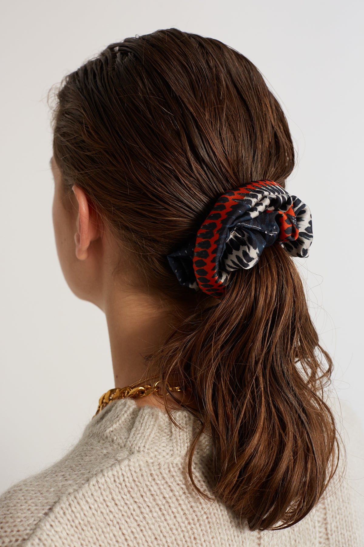Scrunchie in Feather print