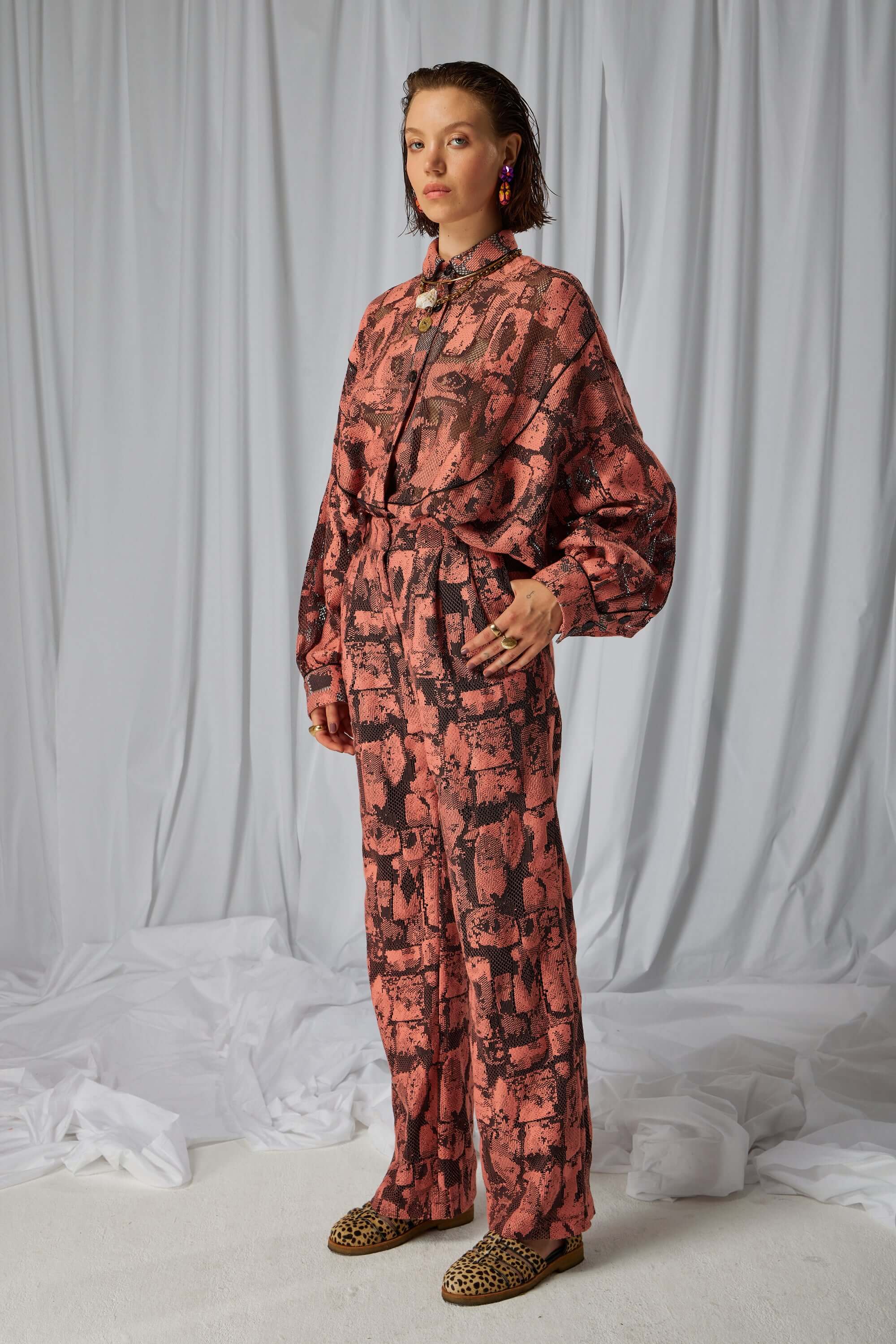 Moor pants in Brutalistic lace