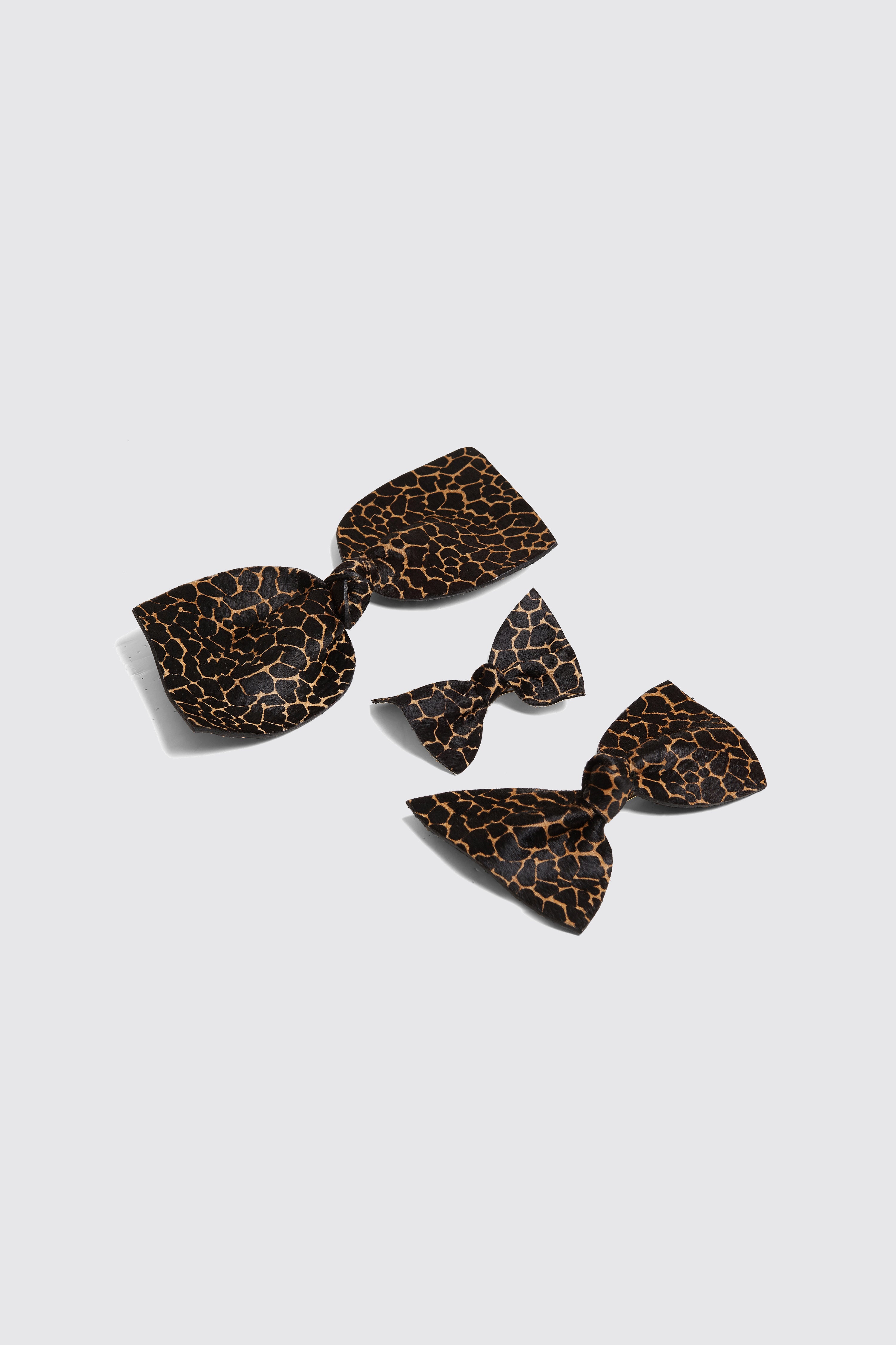 Mini barrette noeud en cuir imprimé Girafe