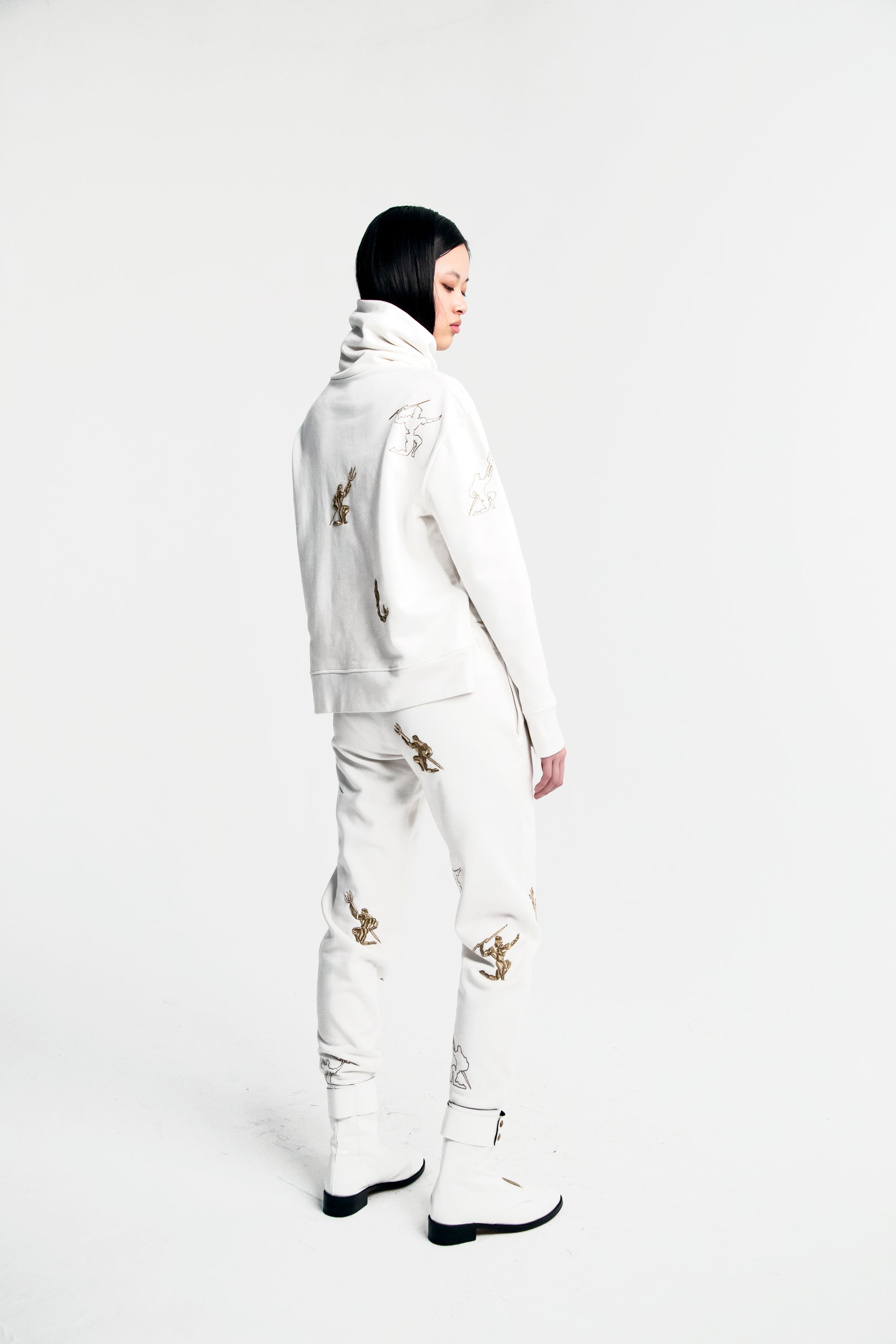 Melchior pants in embroidered fleece