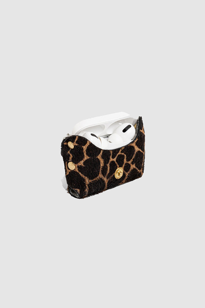 The Minis - Pro Airpods case in Giraffe printed leather