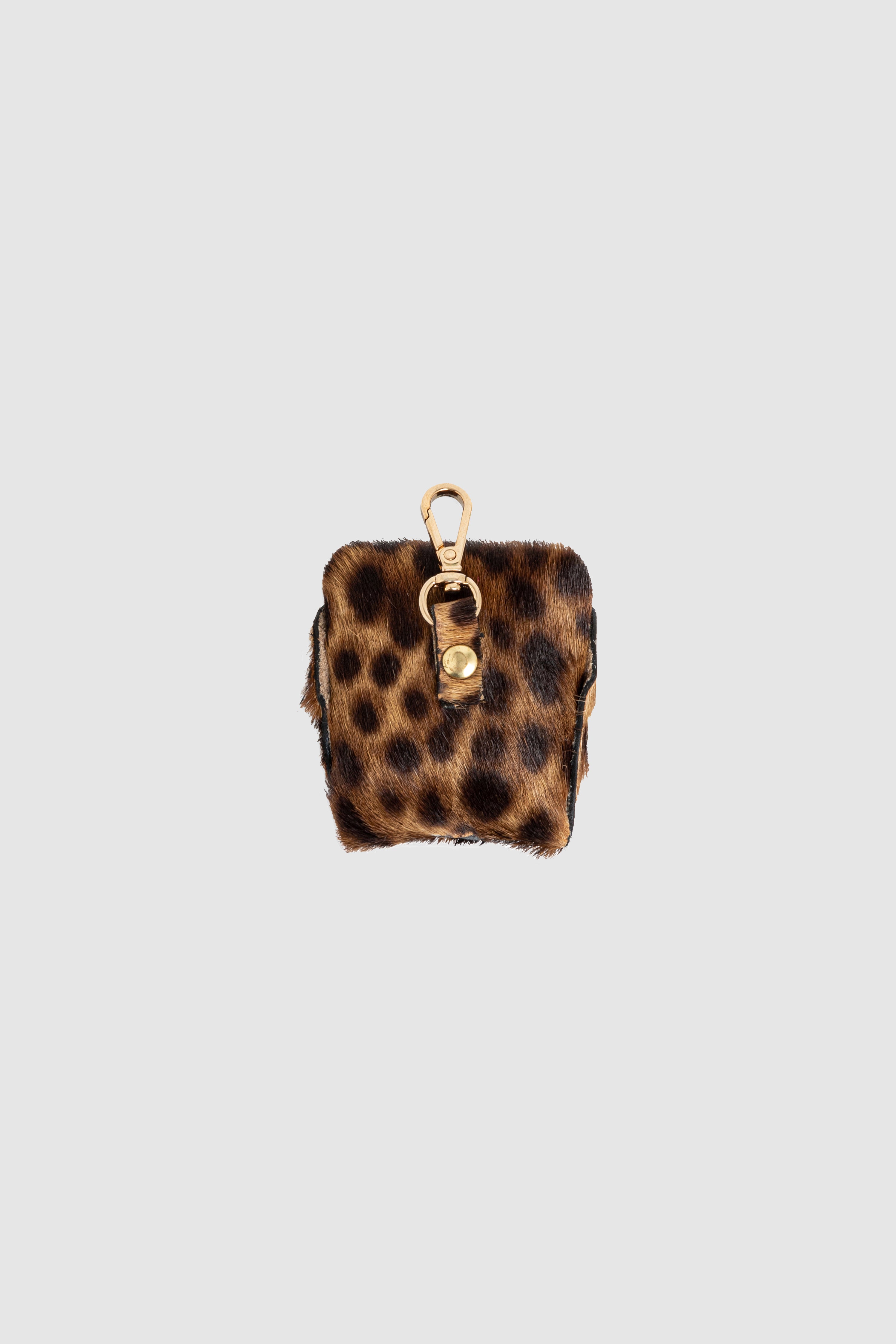 Airpods case in Leopard printed leather