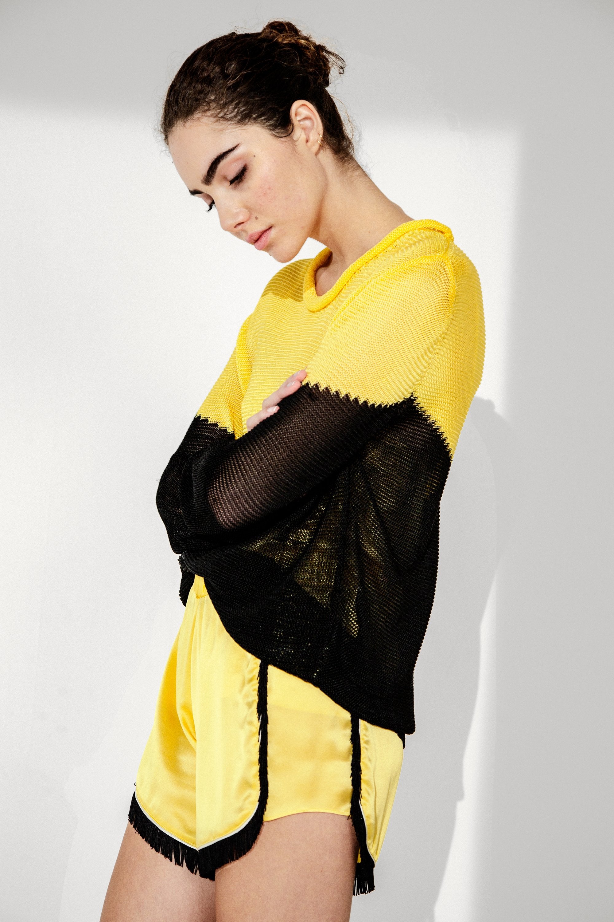 Short Spiro en soie jaune